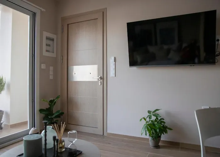 Nerissa Seafront Apartment Itea