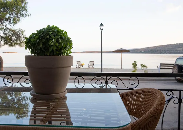 Apartment Nerissa Seafront Itea